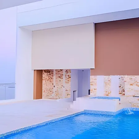 Altitude Haven Loft With Bay View Crypto Friendly